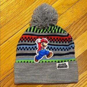 ⭐️NWOT SUPER MARIO Nintendo Striped Colourful Pom-Pom Beanie Touque Graphic